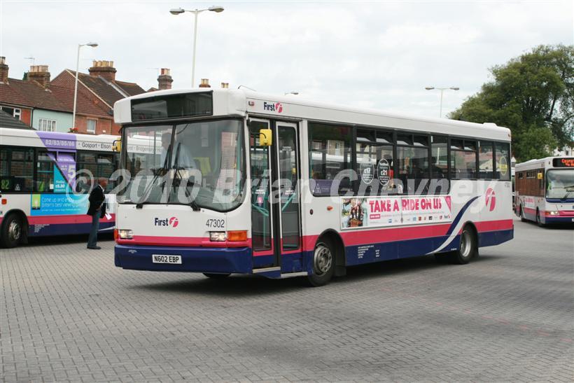 47302