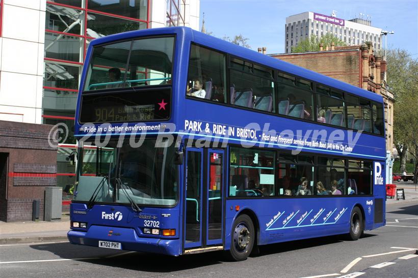 32702