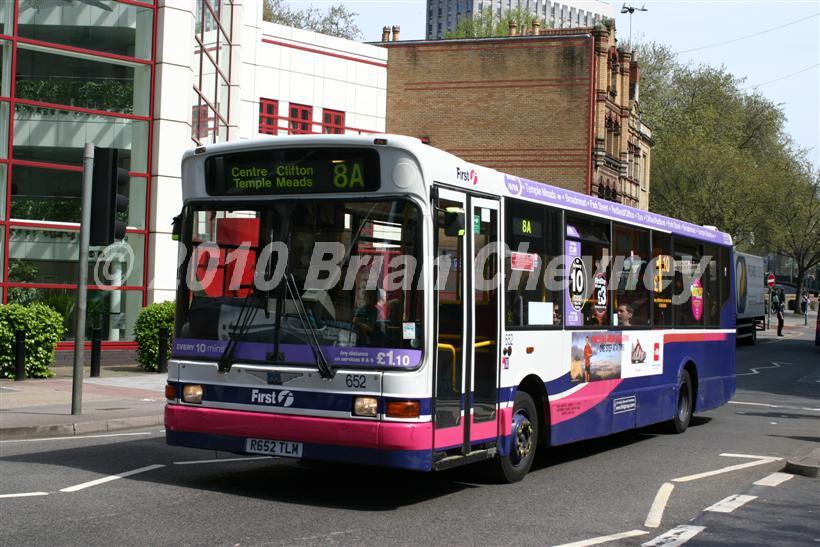 41652