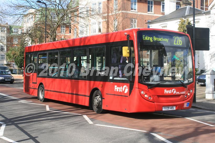 44092