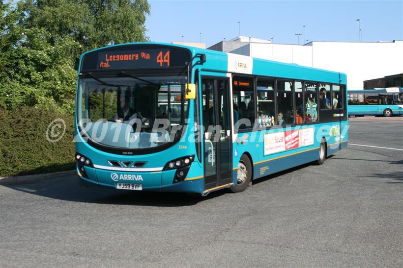 3744
