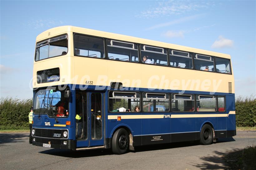 6832