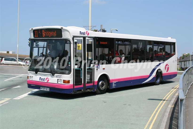 41723